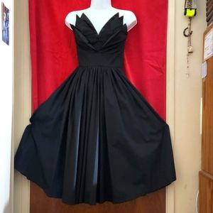 Pedal bust dress rockabilly pinup